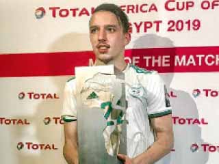 نجم الجزائر يفوز بجائزة أحسن لاعب أمام كينيا