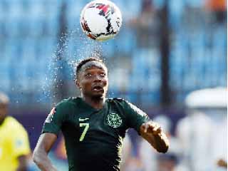 أزمة فى منتخب النسـور