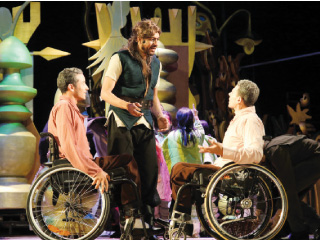 «أوبرا بنت عربى» تجربة جريئة لدمج متحدى  الإعاقة فى عمل فنى محترف..!