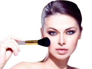 أغرب الأشياء المستخدمة فى صناعة المكياج