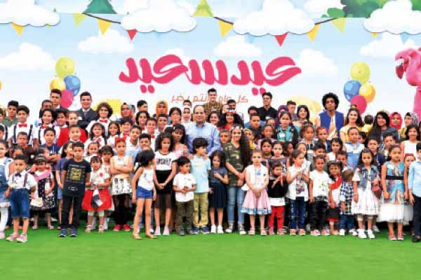 أبناء وأسر الشهداء «فى حضن مصر»