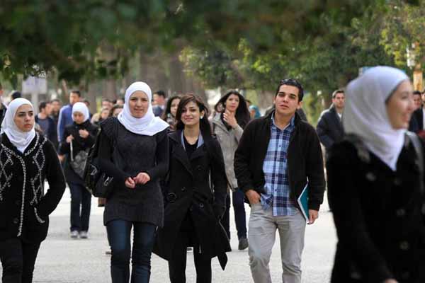 «كليات القمة بدون مجموع» شعار للنصب على طلاب الثانوية