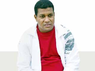 علاء عبد العال: أنا أحسن من حسام حسن