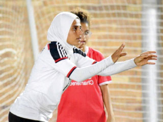 فايزة حيدر: جوارديولا مثلى الأعلى