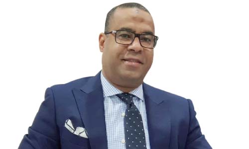 د.محمد فضل الله خبير اللوائح ومستشار الهيئة العامة للرياضة بالإمارات: تطوير الرياضة لن يكون إلا بالفكر المؤسسى