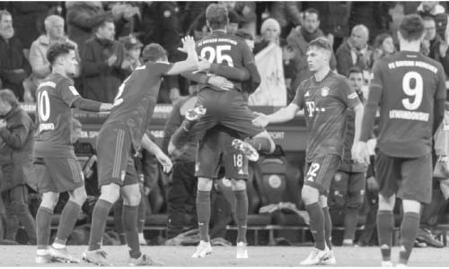 «حميديتش» يتولى منصبا جديدا فى الفريق البافارى