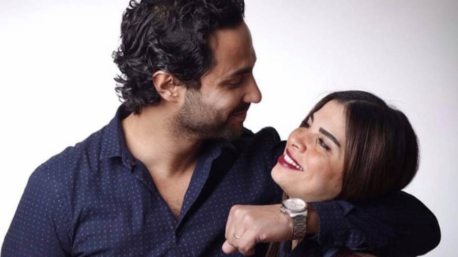 كريم مع زوجته