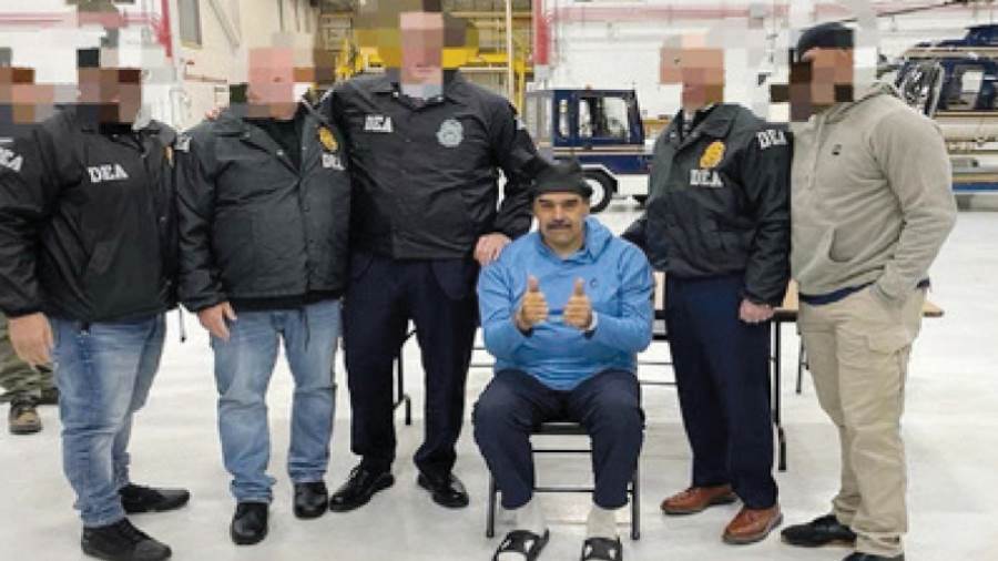 الرئيس الفنزويلى فى قبضة الجيش الأمريكى