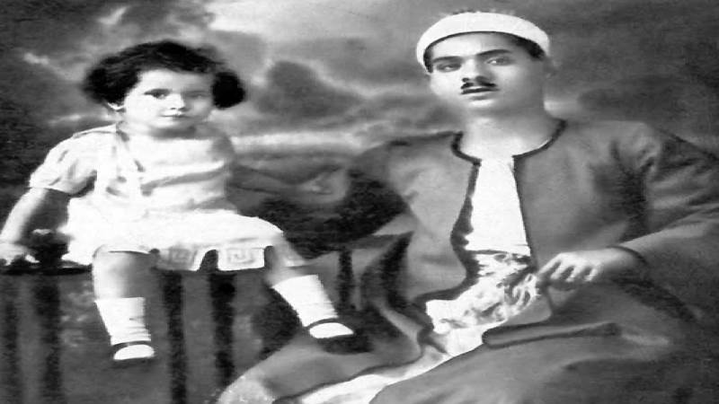 أول صورة لأم كلثوم مع والدها إبراهيم البلتاجى