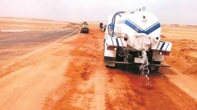 إزالة التعديات على المخرات لضمان جاهزيتها الكاملة لاستقبال مياه الأمطار