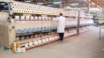 تأسيس 16 مجمعًا صناعيًا فى 15 محافظة توفر 48 ألف فرصة عمل