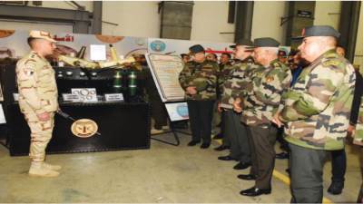 وزير الدفاع يتفقد أحدث منظومات التأمين الفنى والإصلاح بالورش الرئيسية للأسلحة