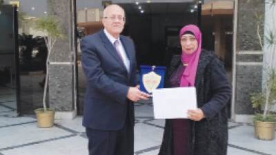 الجمعية الجيولوجية المصرية تكرم الكاتبة الصحفية سلوى عثمان