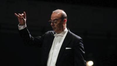 موسيقى تشايكوفسكى بأنامل يسى وقيادة عباسى