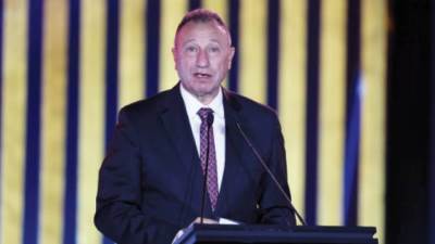 ماذا يحدث فى الأهلى؟