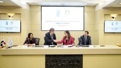 مذكرة تفاهم بين «الأهلى المصرى» وبرنامج الأمم المتحدة الإنمائى لدعم المشروعات الخضراء