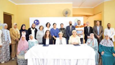 «عطاء» يواصل دعم دار رعاية المسنات الكفيفات