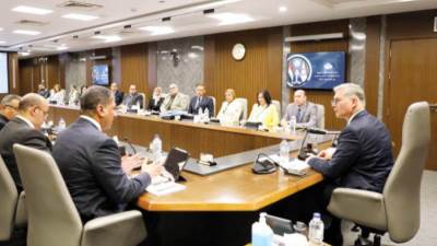 خدمات البترول الجوية.. عقود جديدة وشراكات دولية