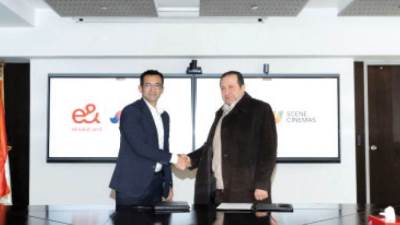 «إى آند مصر» توقع شراكة حصرية مع  Scene Cinemas لتجارب ترفيهية استثنائية