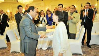 الفنانون للرئيس السيسى: الأرض تختار زعماءها