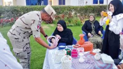 «ماما أحلام».. البصيرة التى أضاءت درب المكفوفين فى الإسماعيلية