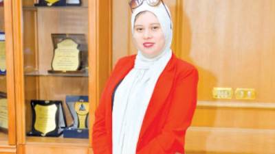 المجتهدة «أميرة»: ضاع حلم الطب فأصبحت معيدة بكلية الآداب