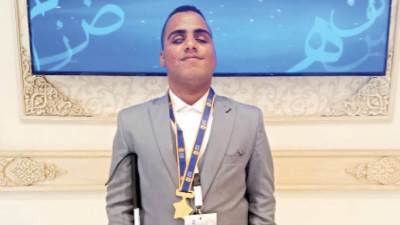 «البحر الأحمر» ..«أحمد».. إبداع فى تحدى القراءة