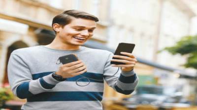 طفرة فى أعداد مستخدمى الهاتف المحمول والثابت