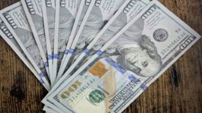 مواكبًا تخفيض فائدة الفيدرالى.. الدولار يواصل الارتفاع أمام الجنيه