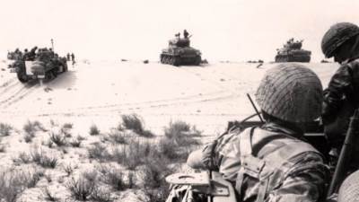 أُسر فى لحظة العبور.. قصص وبطولات خفية