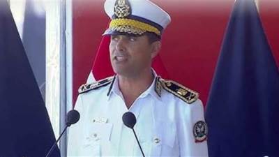 رئيس أكاديمية الشرطة للضباط الجدد: اجعلوا العلم والانضباط سلاحكم وأمن مصر فى أعينكم