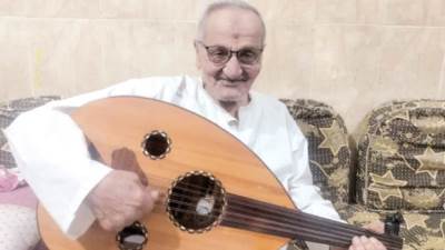 زيدان.. يحتفظ بالأفارول العسكرى ومستعد للحرب وسنه 82 عامًا 