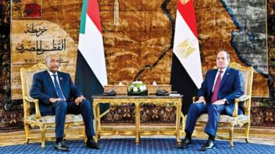 السيسى: نرفض تشكيل أى كيانات حكم موازية لحكومة السودان الشرعية