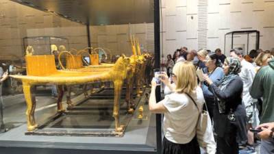 العاملون فى المتحف المصرى الكبير: شُكر الرئيس لنا فى كلمته أنسانا تعب السنين