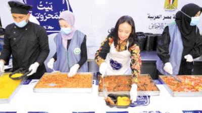 «إطعام كريم».. التضامن تنصف الفقراء بتوزيع 1٫5 مليون وجبة