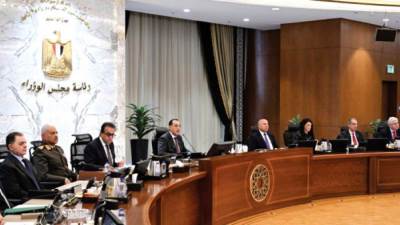 مدبولى: الشركات العالمية تتسابق للاستثمار فى « اقتصادية السويس»