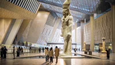 اكتشافات بأيدٍ مصرية وكنوز عادت للوطن وختامها المتحف الكبير الذى أبهر العالم