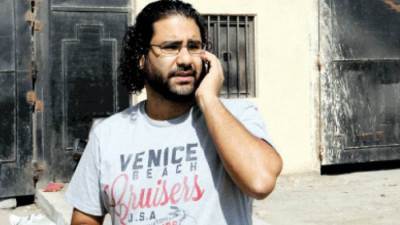 علاء عبدالفتاح.. استباح وطنه واعتذر للغرب