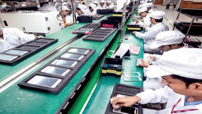 الحكومة تكافح تهريب أجهزة المحمول بضوابط صارمة