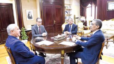 لقاءات مكثفة لوزير الدولة للإعلام برؤساء الهيئات المستقلة ونقابتى الصحفيين والإعلاميين 