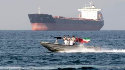 هرمز تحت النار.. هل تنجح واشنطن وحلفاؤها فى تحرير المضيق من قبضة طهران؟