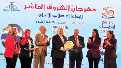   مهرجان «الشروق» لطلاب الإعلام يكرم خالد زكى