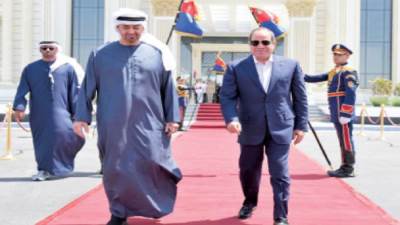 الرئيس السيسى يودع رئيس دولة الإمارات فى ختام زيارته للعلمين