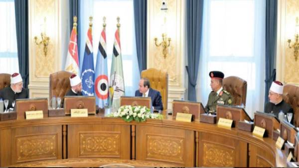 الرئيس السيسى يشهد اختبارات كشف الهيئة لدعاة وزارة الأوقاف بالأكاديمية العسكرية