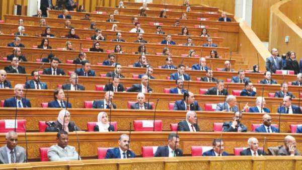 1000 طلب إحاطة واستجواب فى الشهر الأول