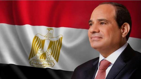 ..ويهنئ الشعب المصرى والأمتين العربية والإسلامية بعيد الأضحى المبارك